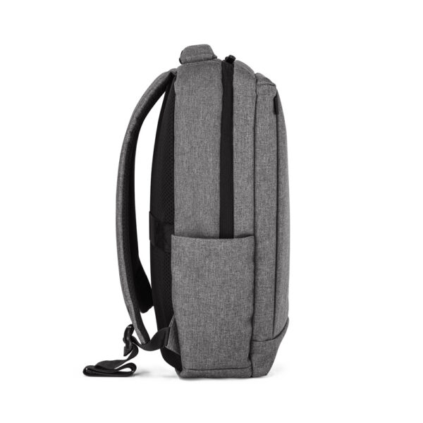 Mochila para notebook 15'6" em 300D - Brinde Corporativo Personalizado | Enova