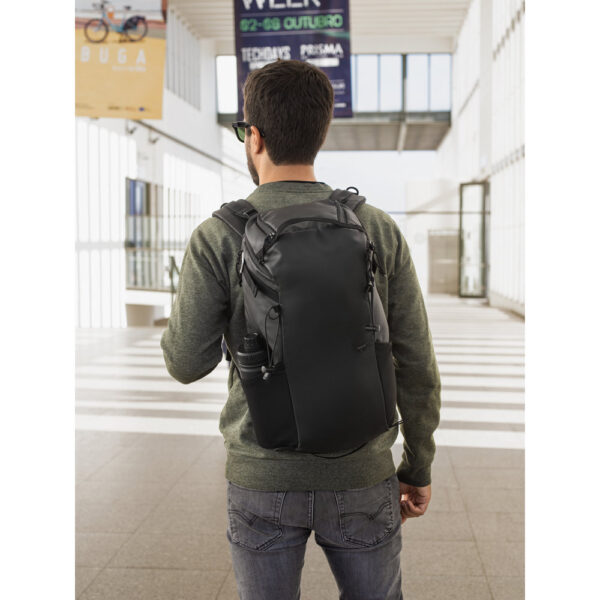 Mochila Hiking com revestimento à prova de água em 600D poliéster reciclado e 210D poliéster reciclado 14" - Brinde Corporativo Personalizado | Enova