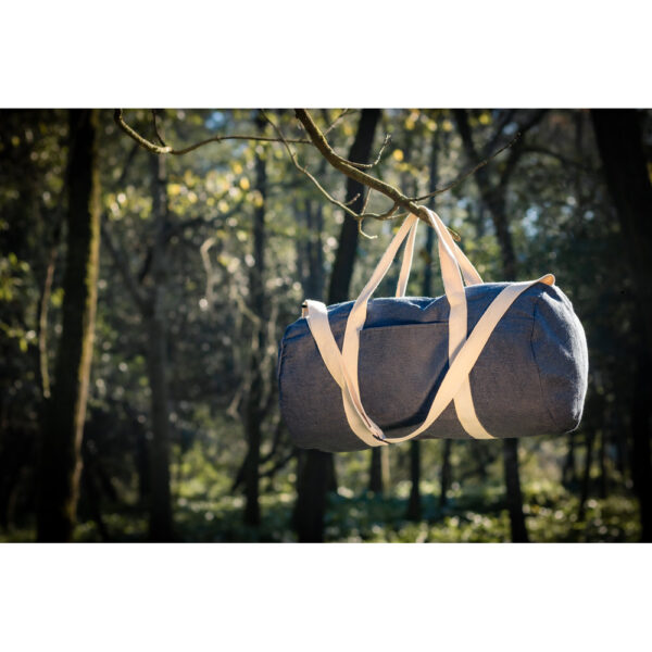 Sacola esportiva ou viagem em denim reciclado (300 g/m²) - Brinde Corporativo Personalizado | Enova