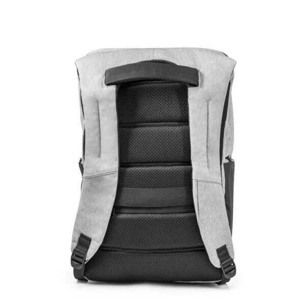 Mochila para notebook 17" em 900D e Tarpaulin - Brinde Corporativo Personalizado | Enova