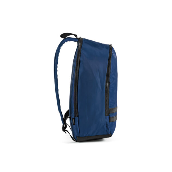 Mochila em 290T poliéster reciclado (100% rPET) em sarja com forro em 210D poliéster reciclado 15" - Brinde Corporativo Personalizado | Enova