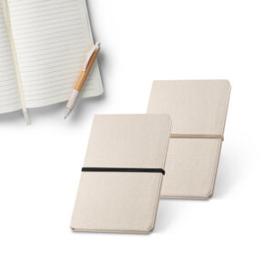 Caderno A5 em linho (230 g/m²) com páginas pautadas - Enova Brindes Personalizados