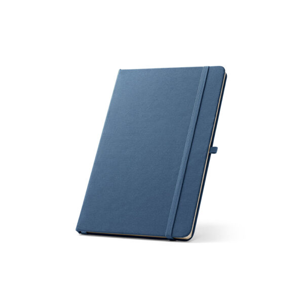 Caderno A5 de capa dura em poliéster 100% reciclado (100% rPET) com cantos redondos e folhas pautadas - Brinde Corporativo Personalizado | Enova