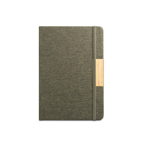 Caderno A5 em tecido poliéster 100% reciclado (100% rPET) com folhas pautadas - Brinde Corporativo Personalizado | Enova