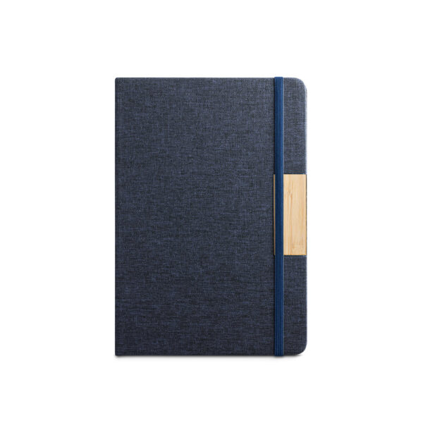 Caderno A5 em tecido poliéster 100% reciclado (100% rPET) com folhas pautadas - Brinde Corporativo Personalizado | Enova