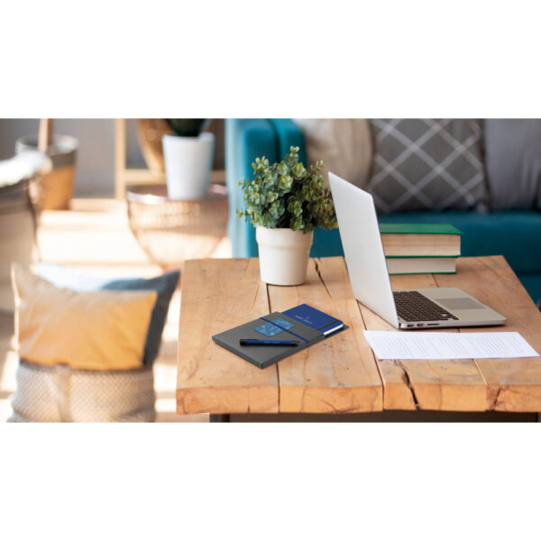 Kit de caderno A5 e esferográfica - Brinde Corporativo Personalizado | Enova