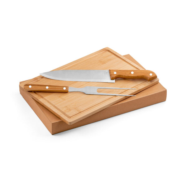 Kit churrasco em caixa kraft com tábua em bambu e 2 utensílios em aço inox e bambu - Brinde Corporativo Personalizado | Enova