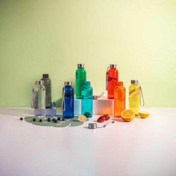 Squeeze em rPET 100% reciclado e tampa em aço inox 580 mL - Brinde Corporativo Personalizado | Enova