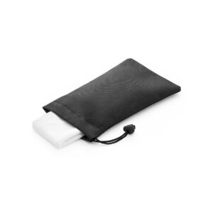 Toalha esportiva refrescante em 100% poliéster reciclado (100% rPET) com bolsa em non-woven - Brinde Corporativo Personalizado | Enova