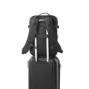 Mochila de viagem em poliéster reciclado 600D de alta densidade, com bolso para notebook 17.3" e placa para gravação 29 L - Brinde Corporativo Personalizado | Enova
