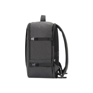 Mochila em poliéster reciclado 600D de alta densidade com acabamento repelente à água 20 L - Brinde Corporativo Personalizado | Enova