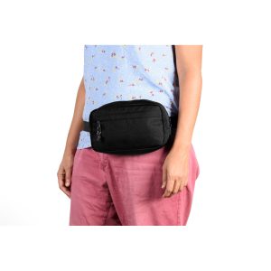 Pochete em 600D poliéster reciclado e forra em 210D poliéster reciclado - Brinde Corporativo Personalizado | Enova