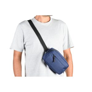 Pochete em 600D poliéster reciclado e forra em 210D poliéster reciclado - Brinde Corporativo Personalizado | Enova