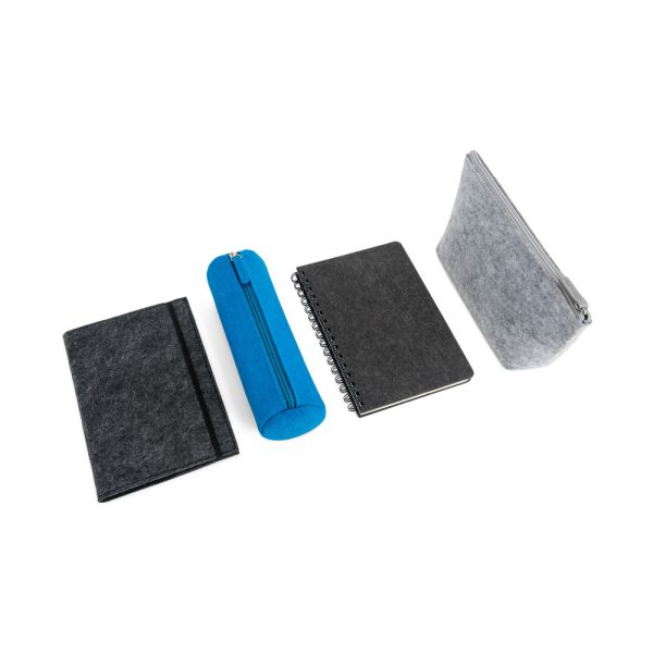 Caderno A5 com capa em feltro 100% reciclado, com 160 páginas pautadas recicladas - Brinde Corporativo Personalizado | Enova