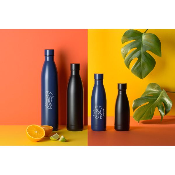 Garrafa térmica em aço inox 90% reciclado com parede dupla, isolada a vácuo e acabamento em mate 520 mL - Brinde Corporativo Personalizado | Enova