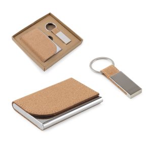 Conjunto composto por um porta-cartões e chaveiro, ambos em metal e cortiça - Enova Brindes Personalizados