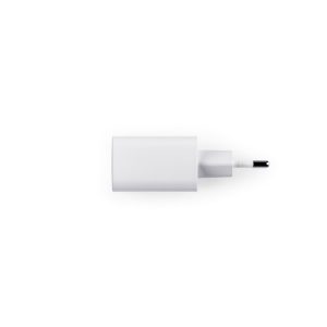 Adaptador de corrente com porta USB-A 18W e USB-C 20W em ABS 100% reciclado - Brinde Corporativo Personalizado | Enova