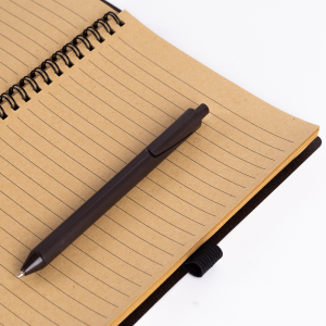 Caderno Capa PP com Caneta - Brinde Corporativo Personalizado | Enova