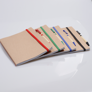 Caderno capa em papel Kraft com caneta - Brinde Corporativo Personalizado | Enova