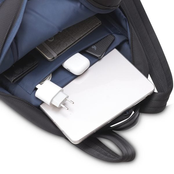 Mochila Premium para Notebook em Poliéster 600D - Brinde Corporativo Personalizado | Enova