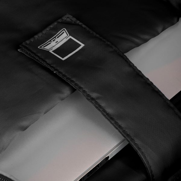 Mochila para notebook em Poliéster 600D e PU - Brinde Corporativo Personalizado | Enova