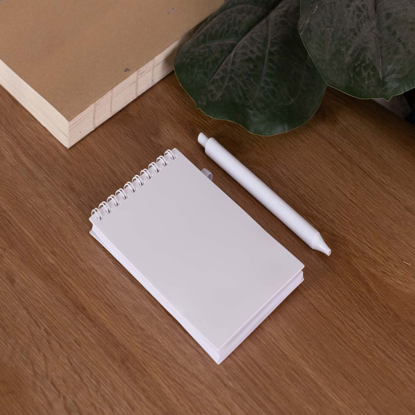 Mini Caderno Capa em PP c/ Caneta - Brinde Corporativo Personalizado | Enova