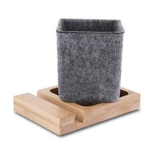 Porta objetos/smartphone em feltro e bambu - Brinde Corporativo Personalizado | Enova