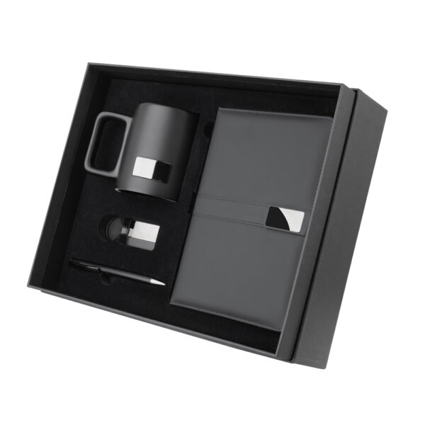Kit escritório personalizado com caderno, caneca, caneta e chaveiro retangular