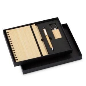 Kit ecológico em bambu com caderneta, caneta e chaveiro