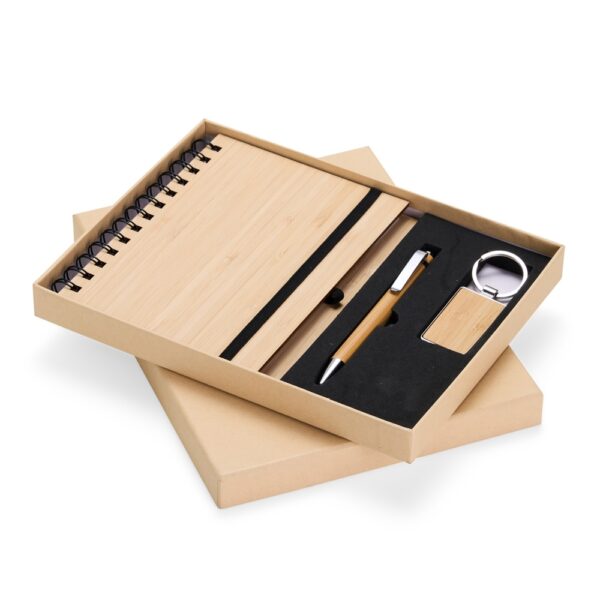 Kit em bambu com caderneta, caneta e chaveiro