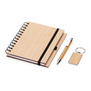 Kit em bambu com caderneta, caneta e chaveiro