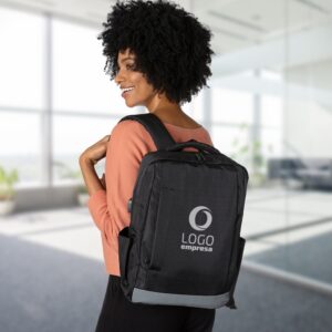 Mochila de Nylon 21L com Entrada USB