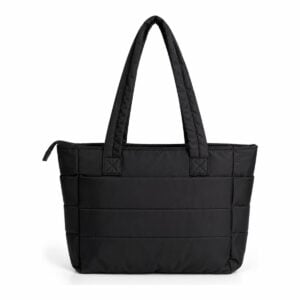 Bolsa tote puffer personalizada em nylon matelassê preto, vista frontal
