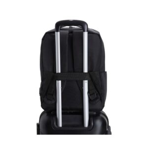 Mochila de Nylon 22L com Entrada USB