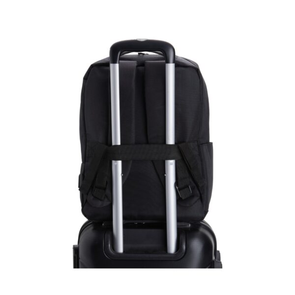 Mochila de Nylon 22L com Entrada USB