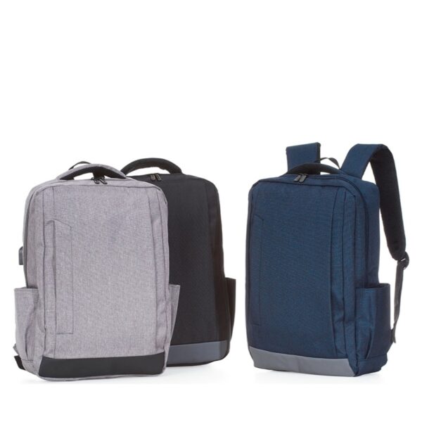 Mochila de Nylon 21L com Entrada USB