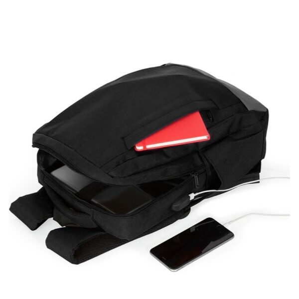 Mochila de Nylon 21L com Entrada USB